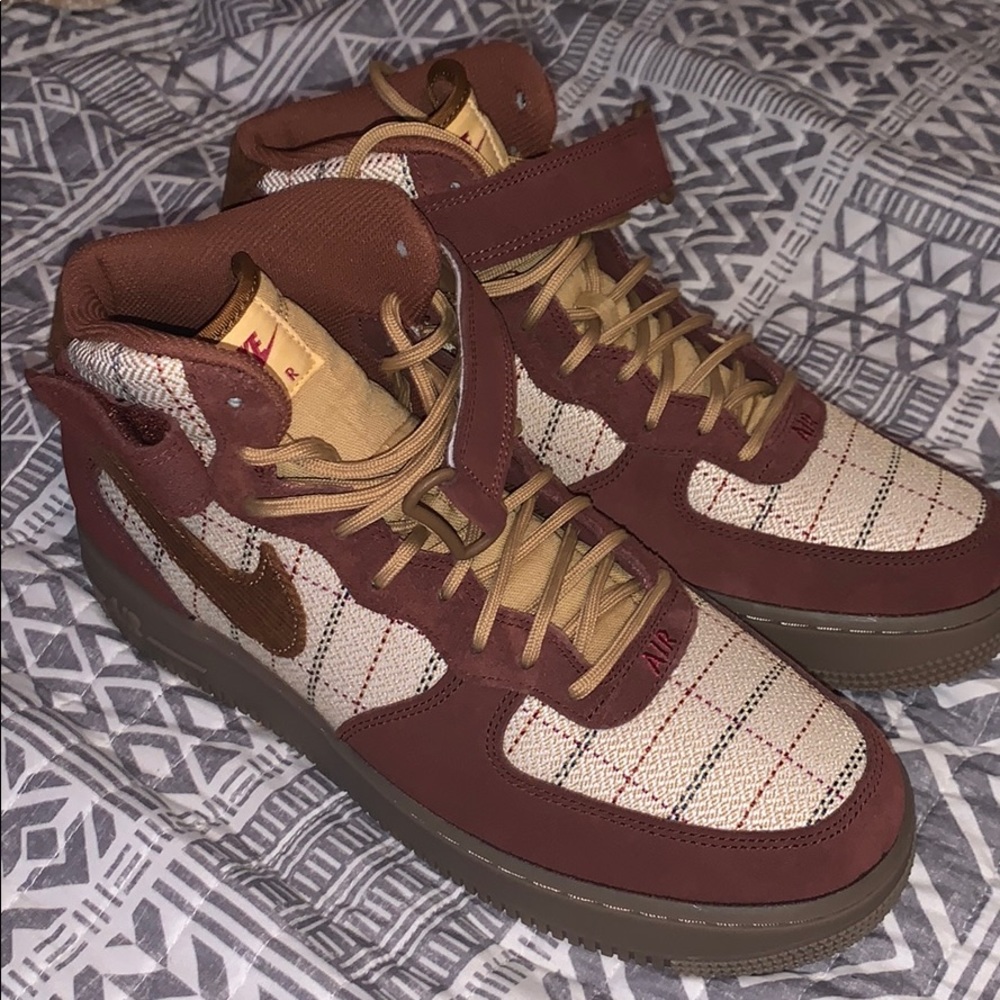 Air Force 1 Mid ‘07 LVL 8